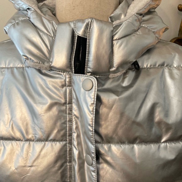 Aerie Offline Metallic Silver Hooded Puffer Jacket - Picture 2 of 15